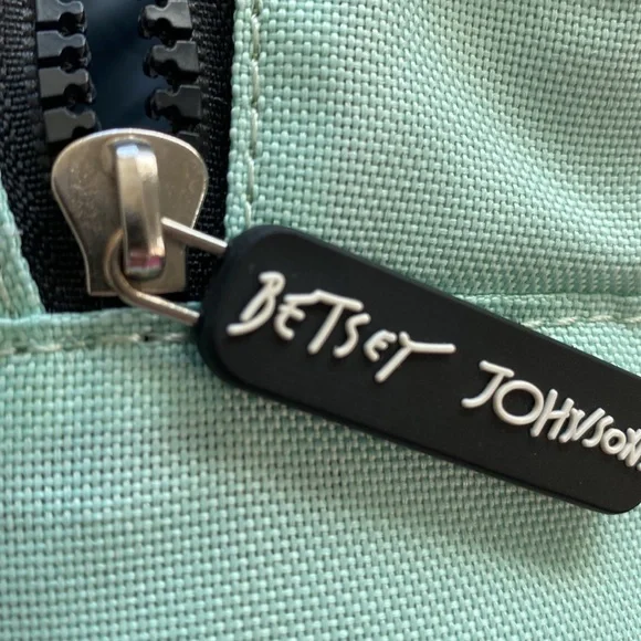 🐱Betsey Johnson Bag🐱 - Picture 7 of 7